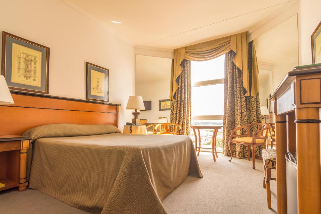 Hotel Libertador タンディル エクステリア 写真
